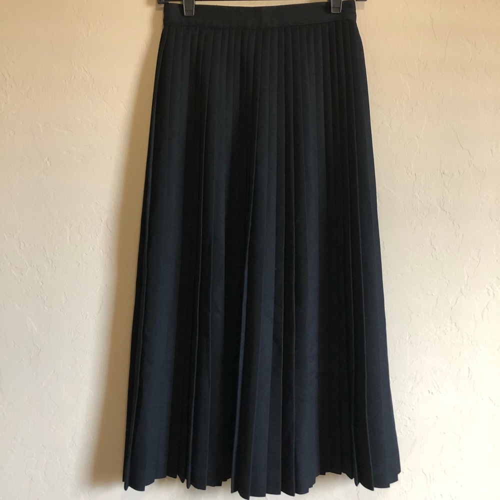 Vintage Black Pleated Skirt